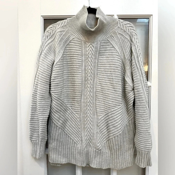 Banana Republic | Light Grey Cotton Blend Heavy Weight Turtleneck Sweater Size L - Picture 10 of 10
